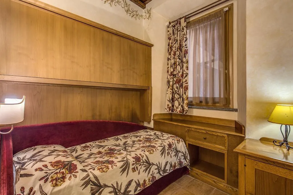 Отель Residenza San Calisto Рим