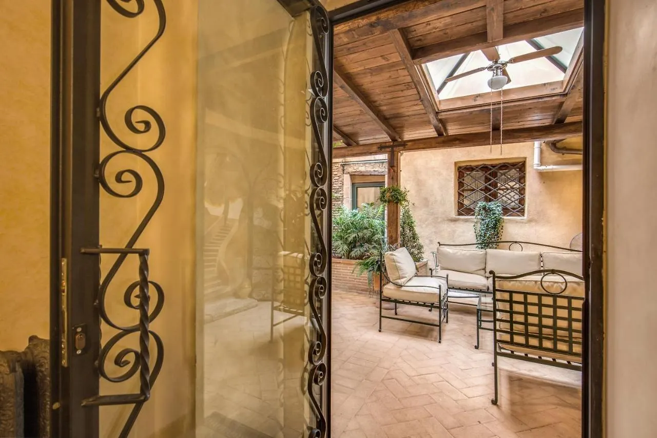 Отель Residenza San Calisto Рим