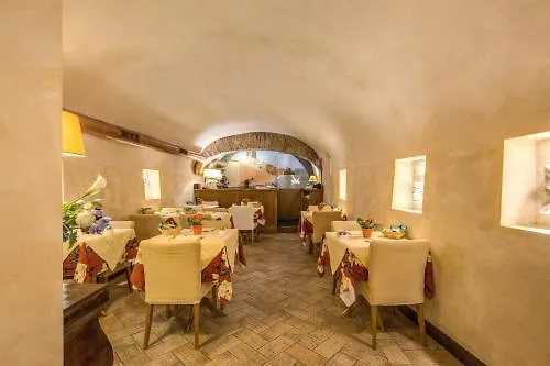 ***  Отель Residenza San Calisto Рим Италия